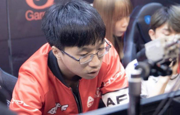 aurora 击败 Falcons 以进入 2025 年电子竞技世界杯总决赛