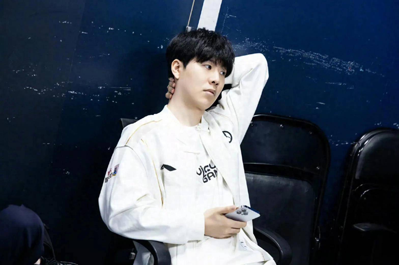 staehr 在战胜 NAVI 后：“这简直完美，这就是一场 HooXi 的大师课”